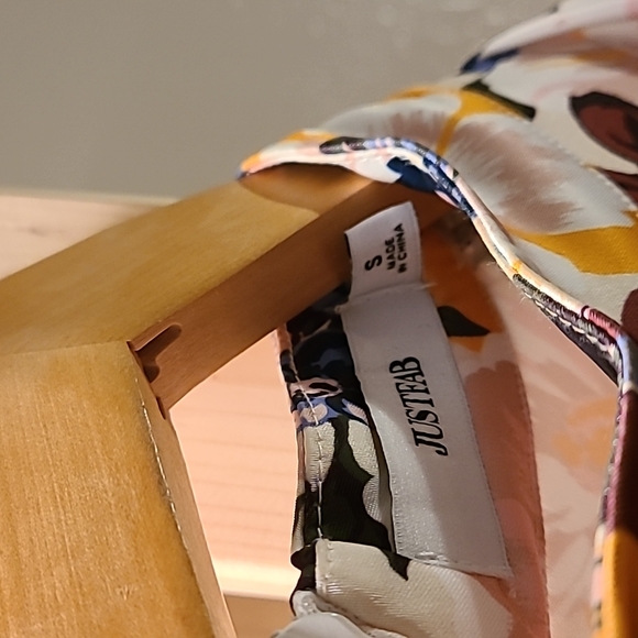 Ayesha Curry x Just Fab NWT Floral Shift Dress! - Picture 5 of 11